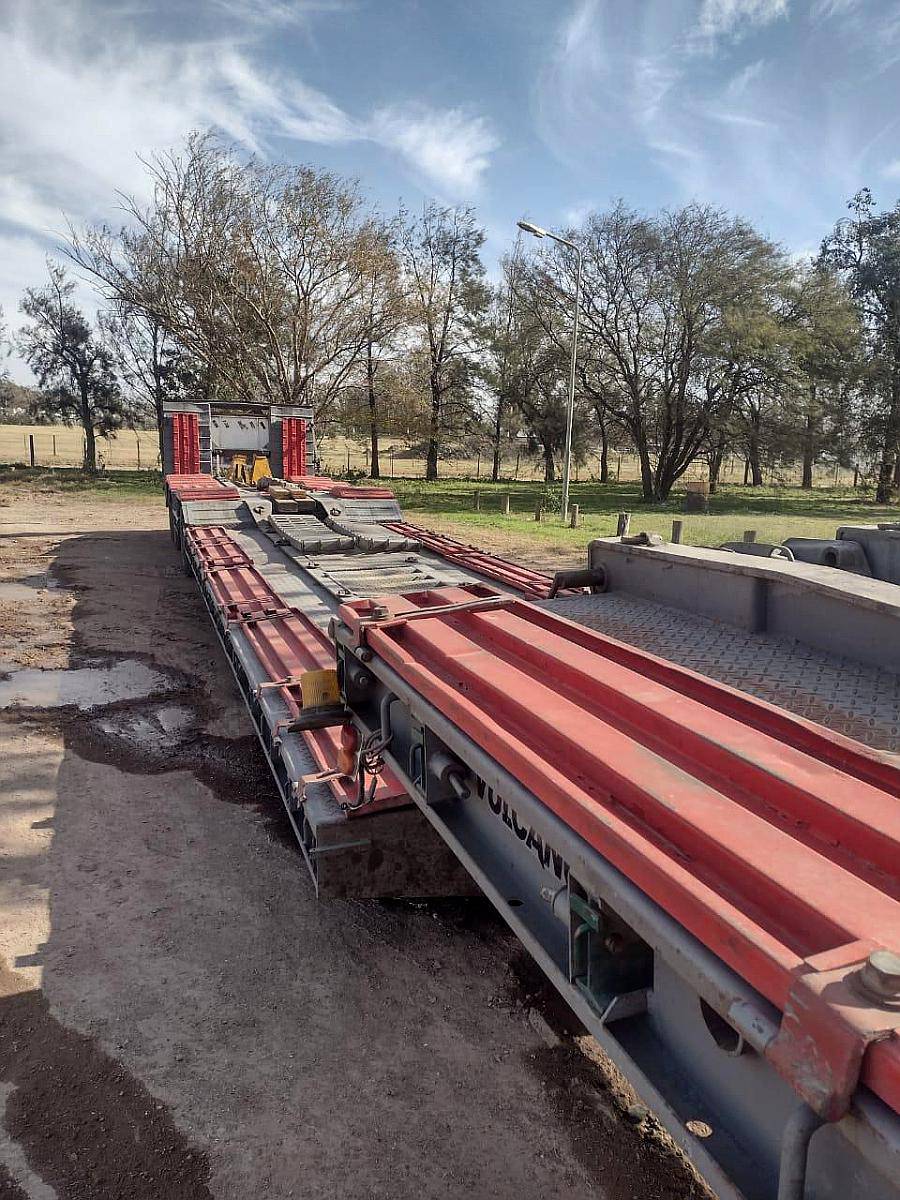 Semi Carreton Vulcano 2008 con Pecho Articulado