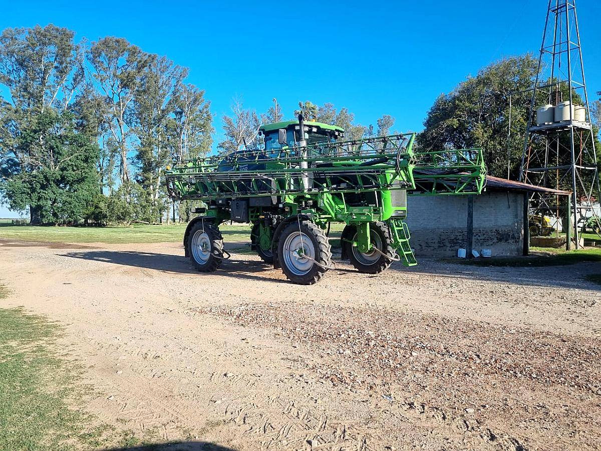 Metalfor 7035. año 2023. 400hs. Nueva