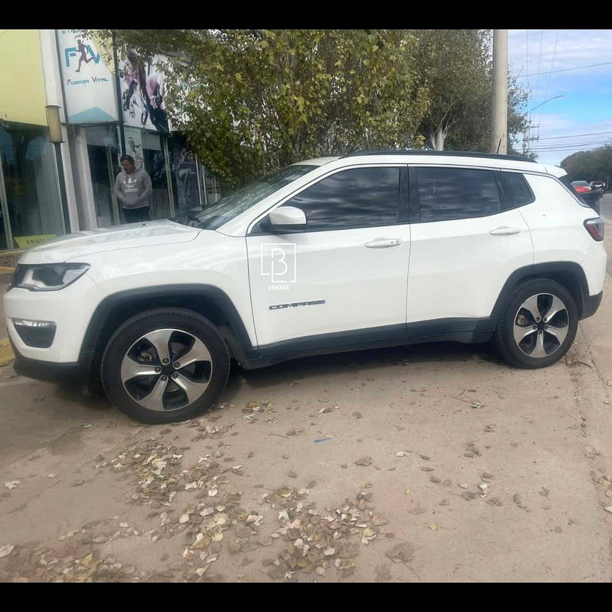 Jeep Compass Longitude 4X4 AT9