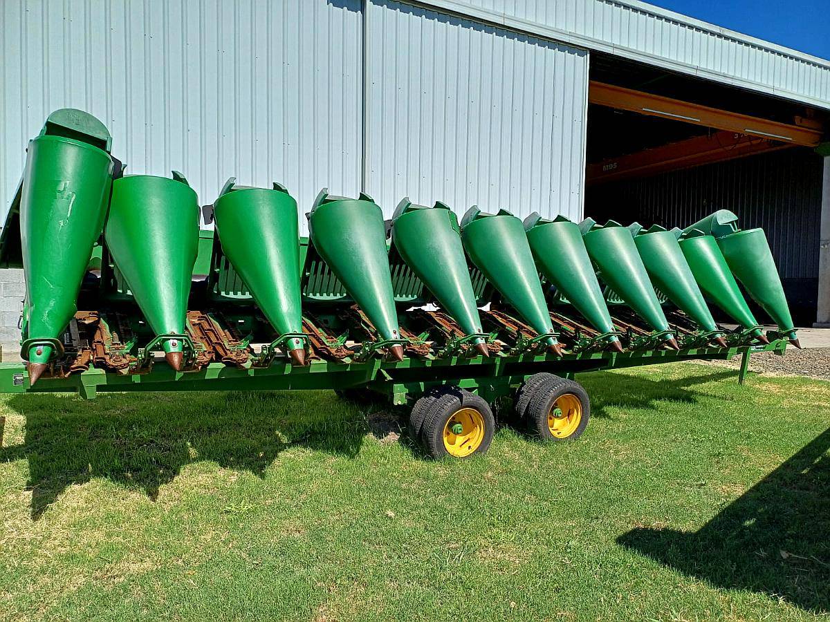 Cabezal Maicero JD de 10 Surcos