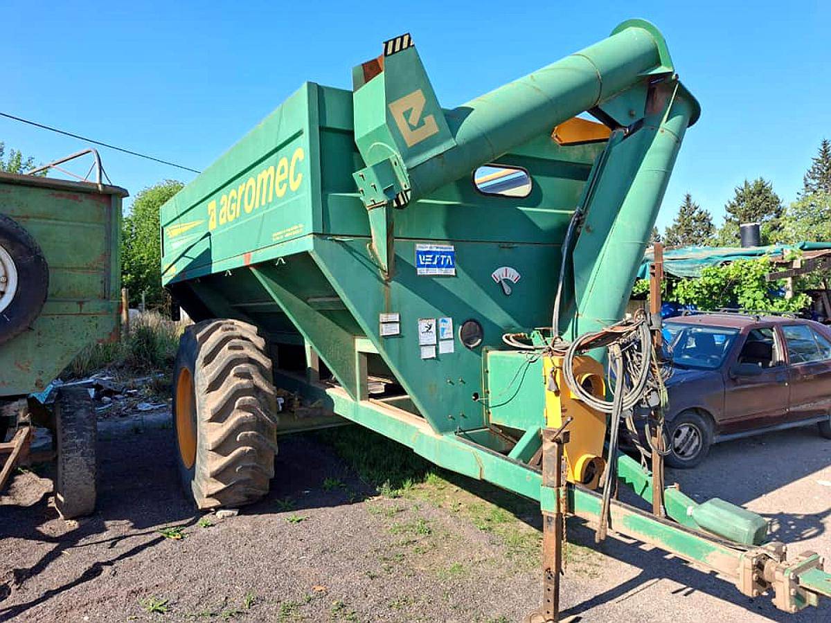 Autodescargable Agromec de 14 TN