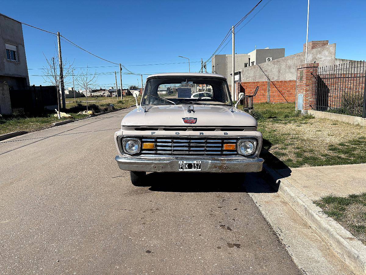 Ford F-100 1964 V8