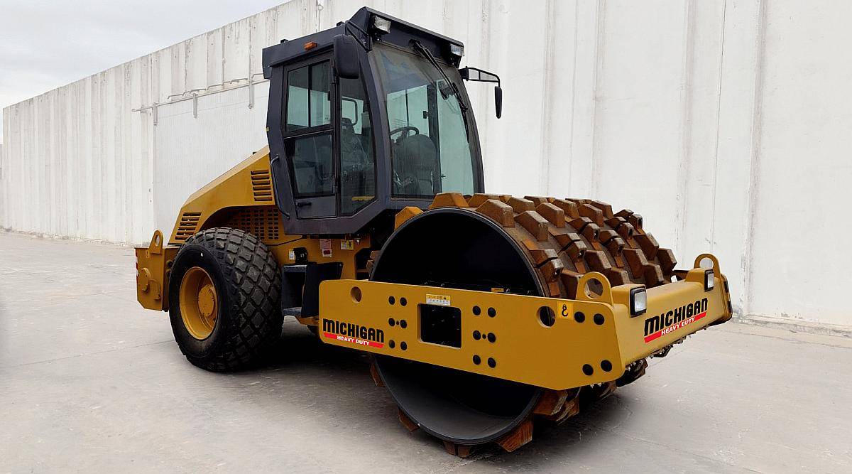 Rolo Vibro-compactador MEC 14tn