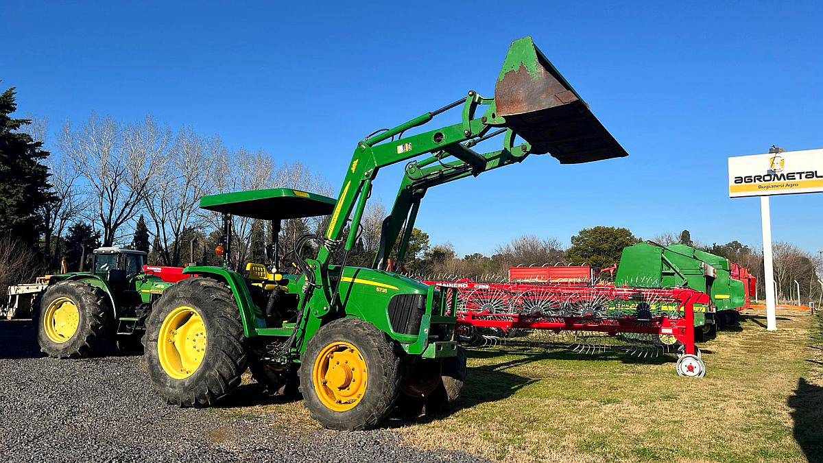 Tractor John Deere 5725 con Pala Frontal Original