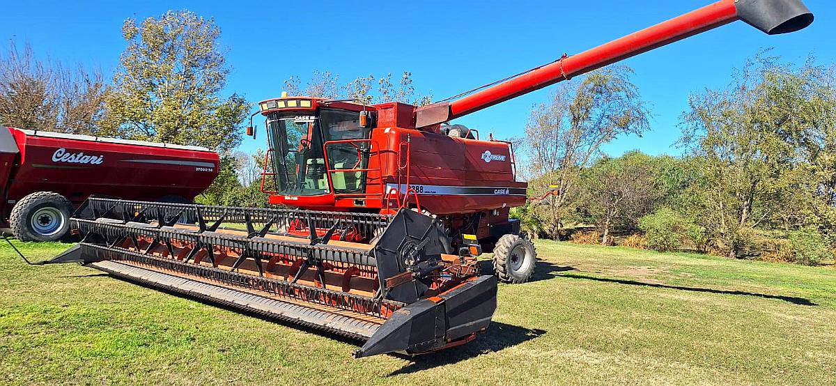 Cosechadora Case IH 2388 - Cabezal 30 Pies