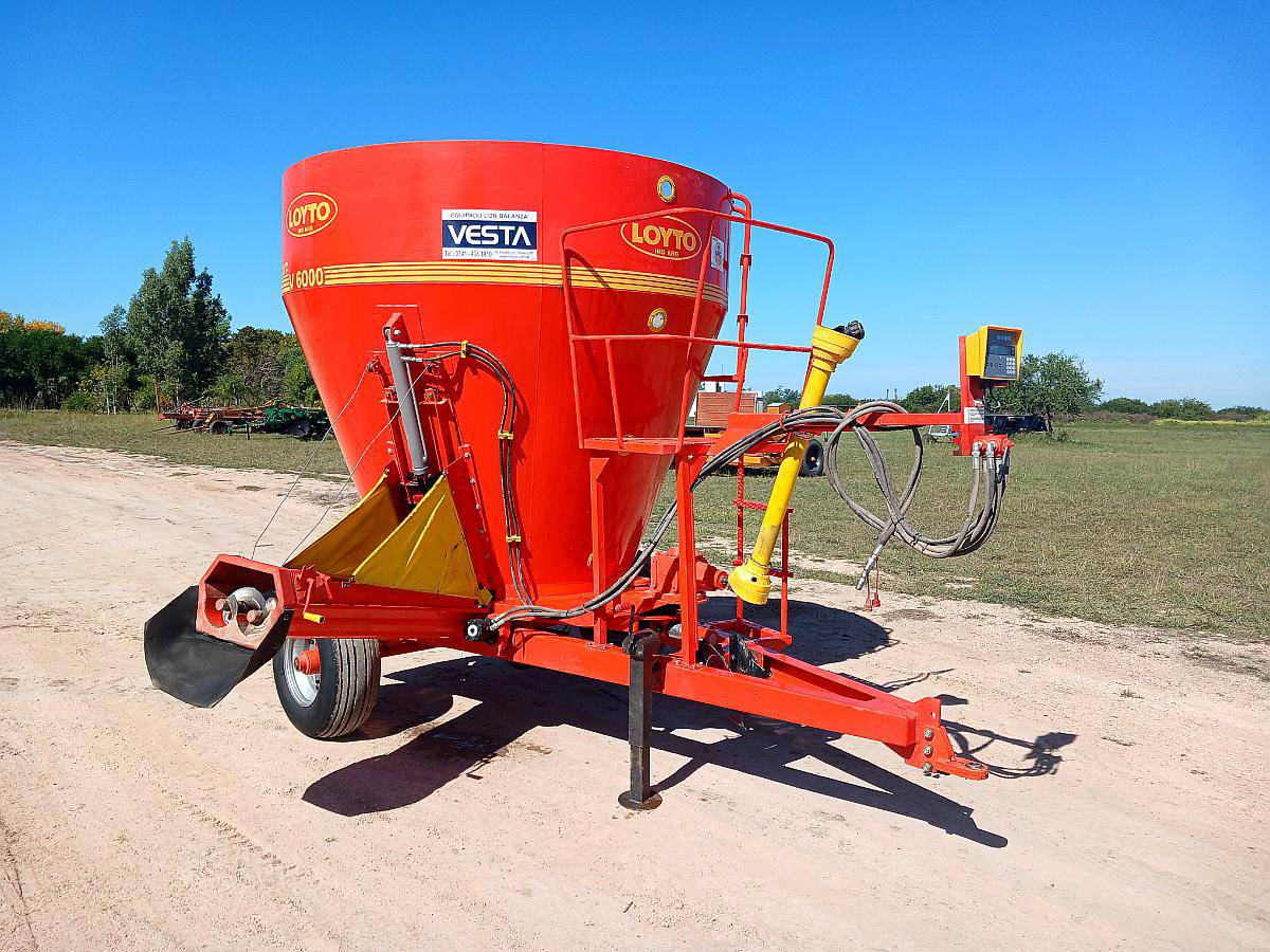 Como Nuevo: Mixer Vertical Loyto MV6000 con Balanza