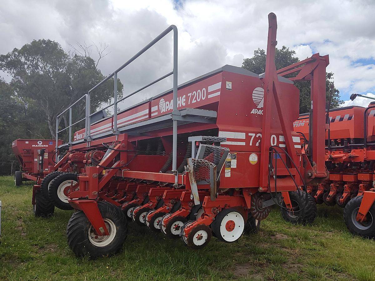 Sembradora Apache 7200 16/52 - 32/26