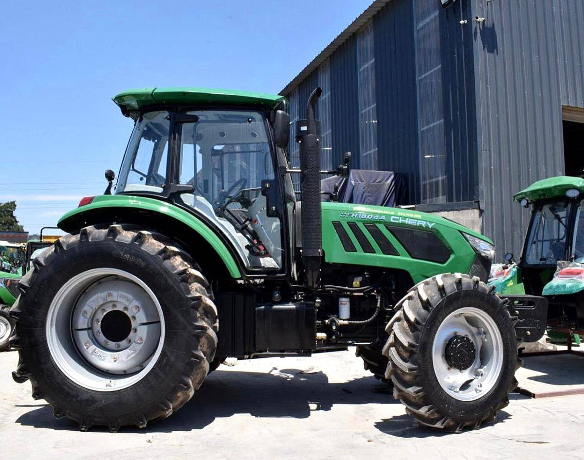 Tractor 180 HP Chery