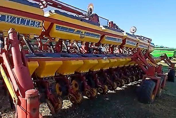 Sembradora Supwe Walter W630 2012 - de 20 a 52 Doble Fert