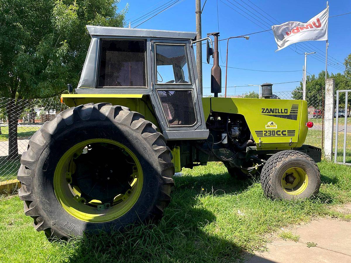 Tractor Zanello 230 muy Buen Estado