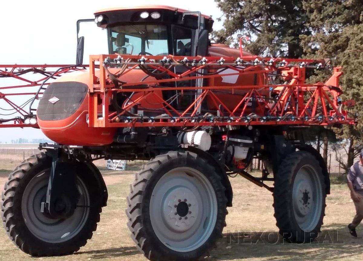 Kuhn Modelo Parruda, año 2017. 5.000 Horas, 30 Mts