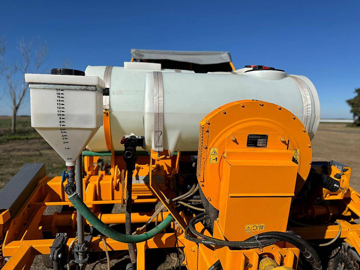 Sembradora Experimental de 5 Surcos para Ensayos