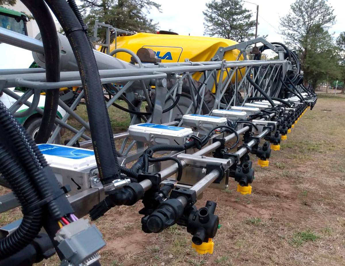 Pulverizador de Arrastre con Weedseeker 2 Montado