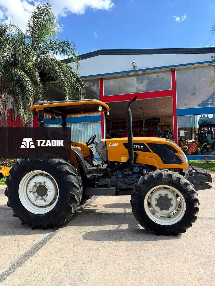 Tractor Valtra Usado A850