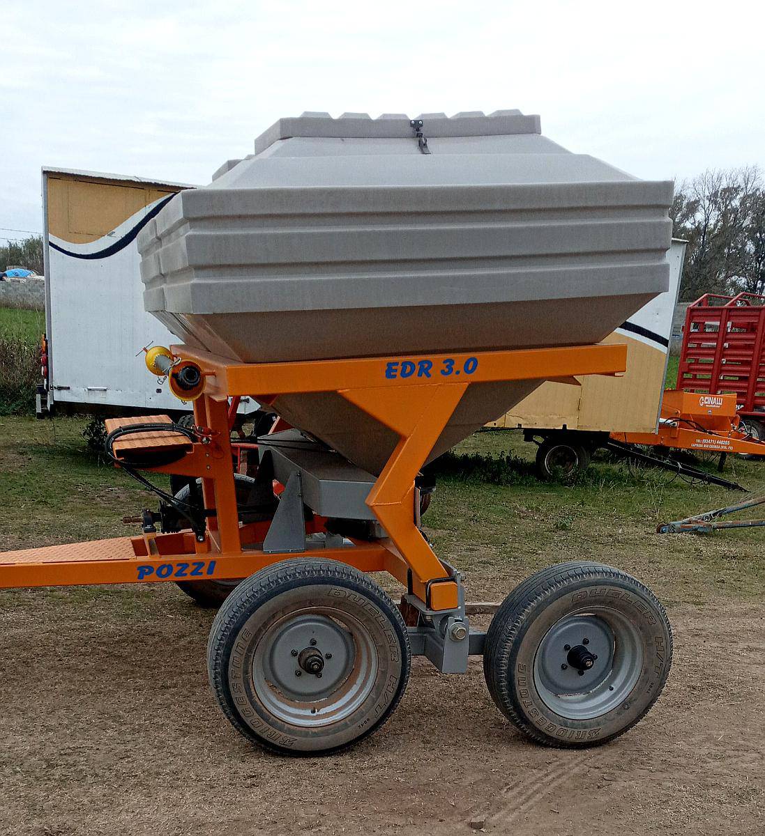 Fertilizadora Pozzi 3000lts (promo)