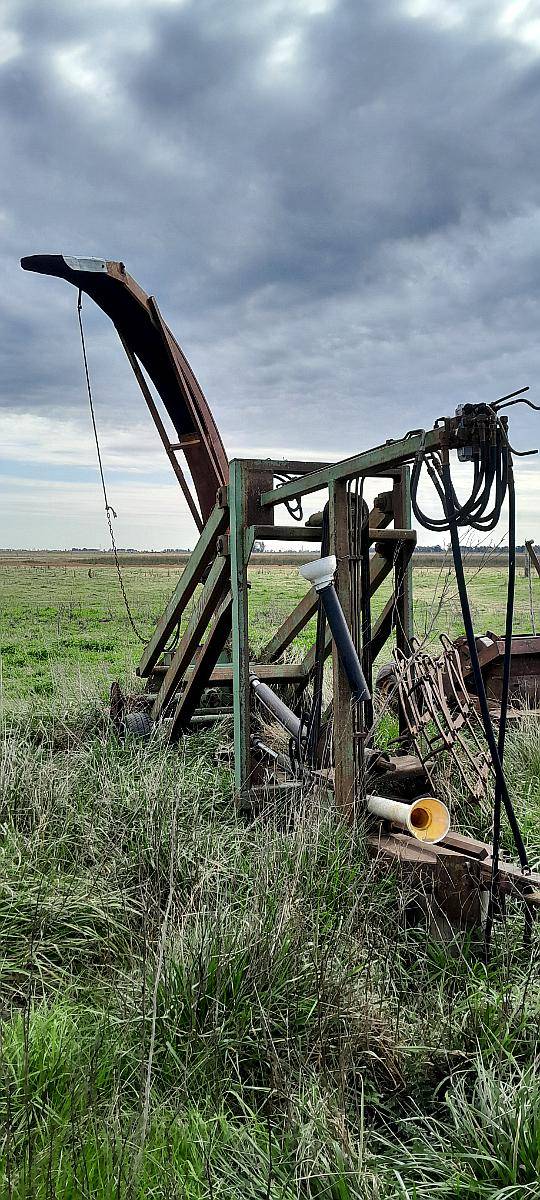 Cargadora de Silo Aéreo o en Bolsa y Granos, Lista para Usar