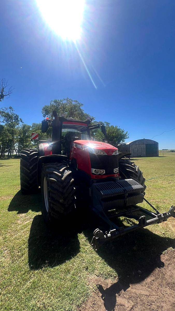 Massey Ferguson 8727 (270 HP) año 2019
