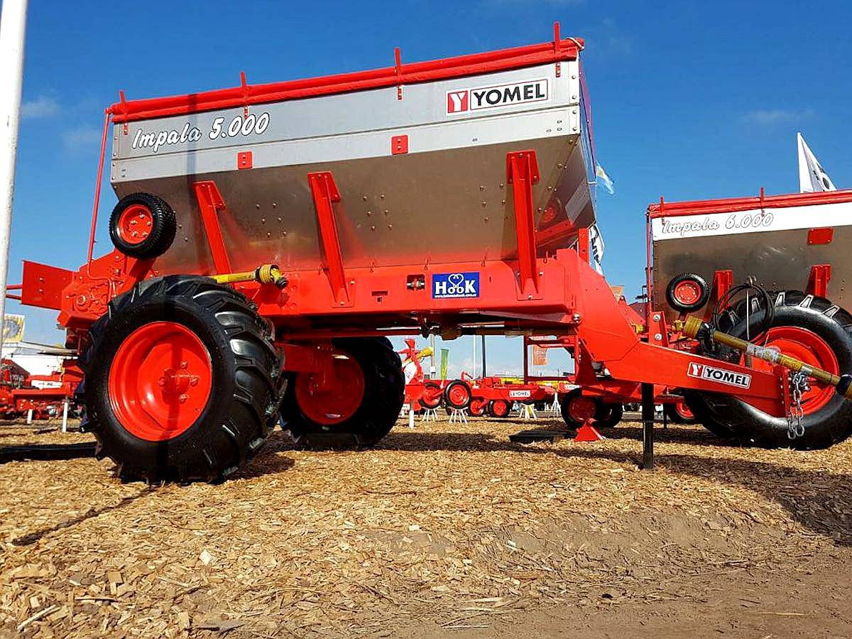Fertilizadora de Arrastre Yomel Impala 5000.