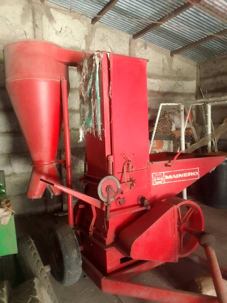 Moledora y Partidora Mainero M-1044