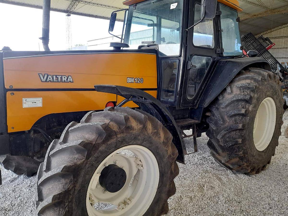 Tractor Valtra 120 HP - 2009