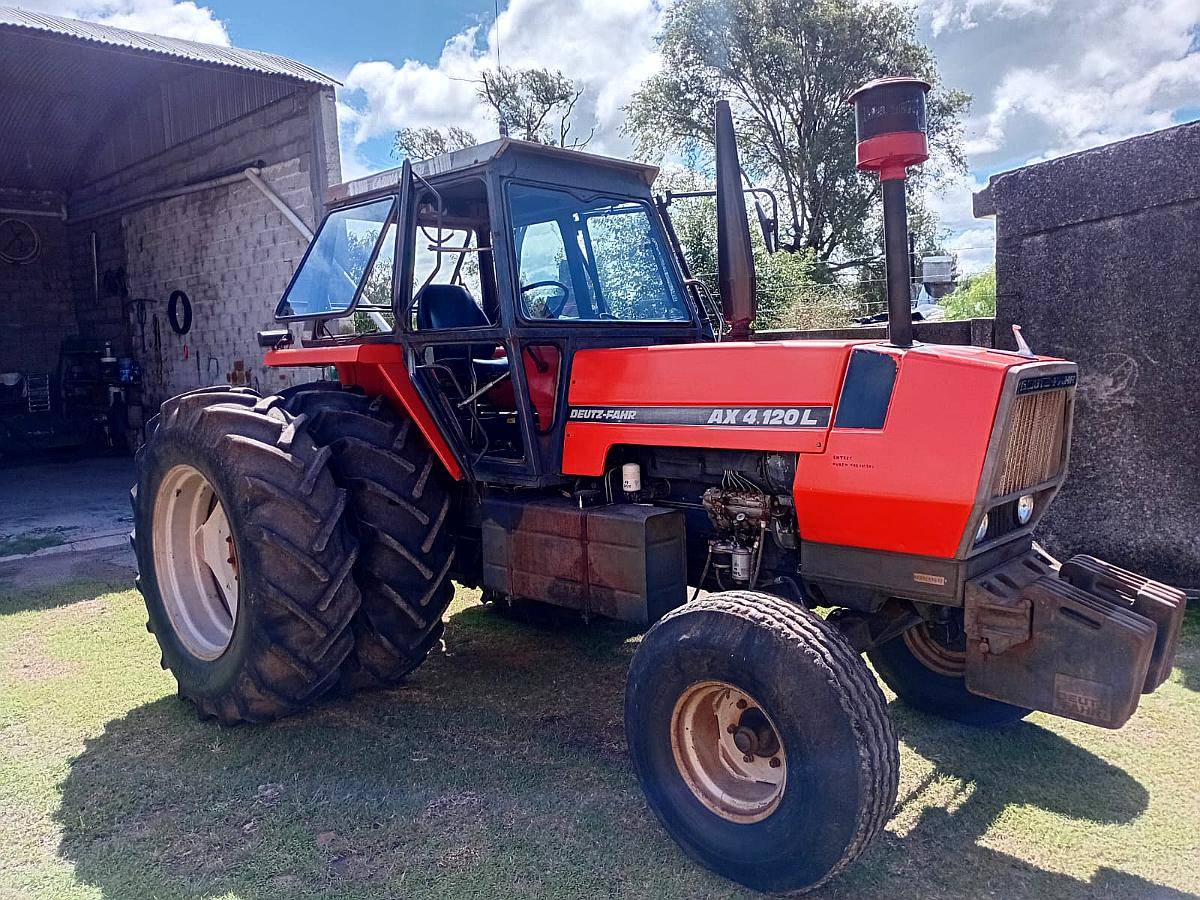Tractor Deutz Fahr AX 4.120, con Doble Bomba Hidraulica