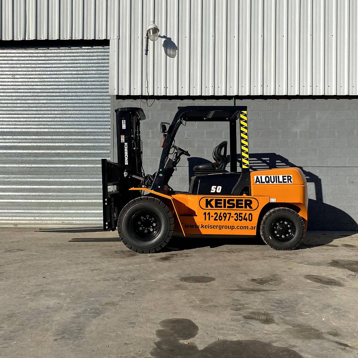 Alquiler Autoelevador 5 Toneladas 5000kg Triple Torre 4.5m