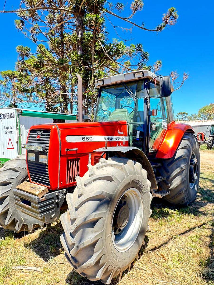 Massey Ferguson 680 DT