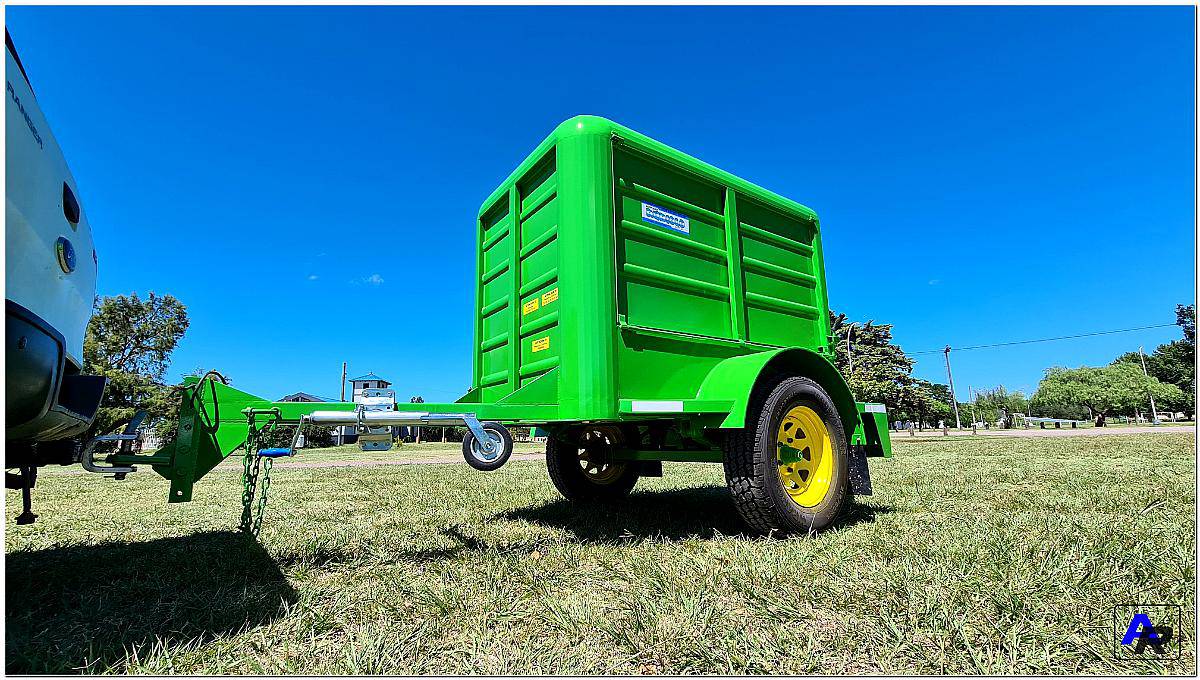 Acoplado Taller Rodante Obrador para 400 KG. Multiproposito