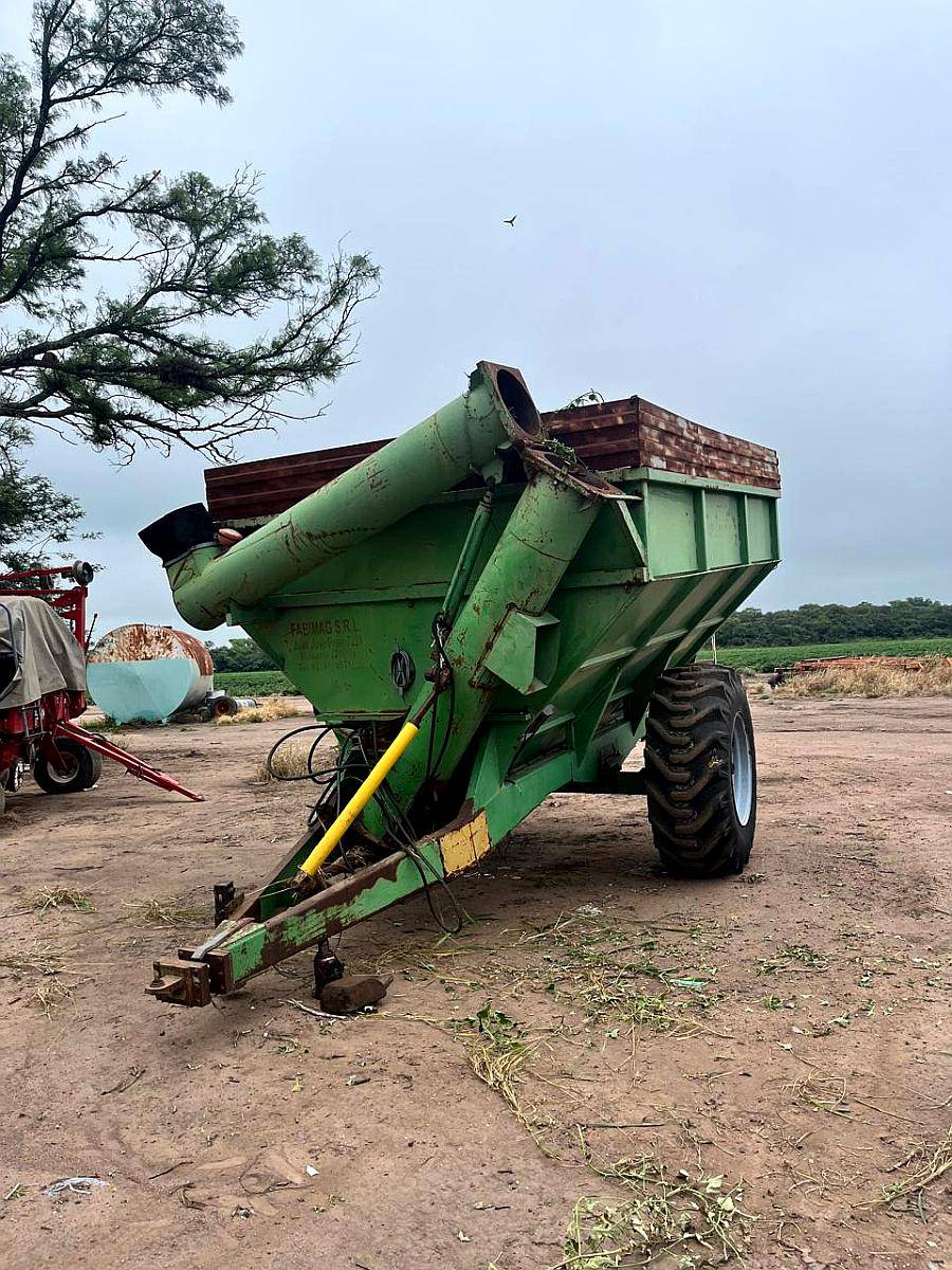 Tolva Autodescargable Fabimag 14 TN con Balanza Hook