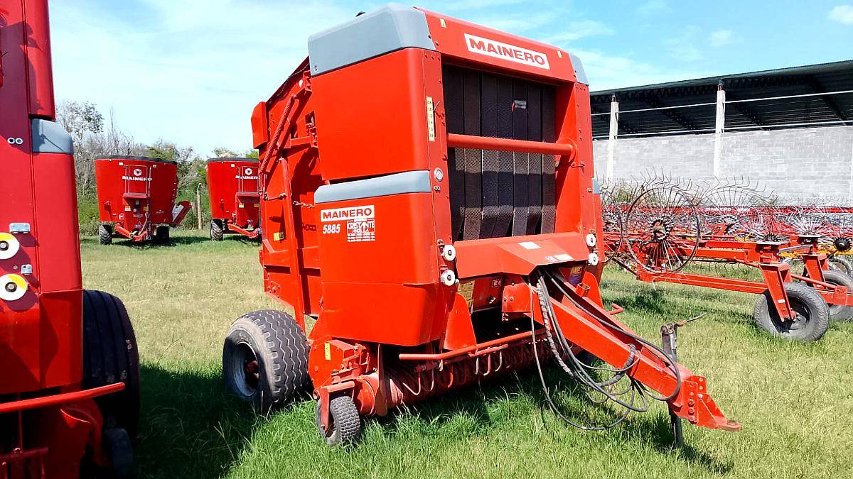 Rotoenfardadoras Mainero, Mod. 5885