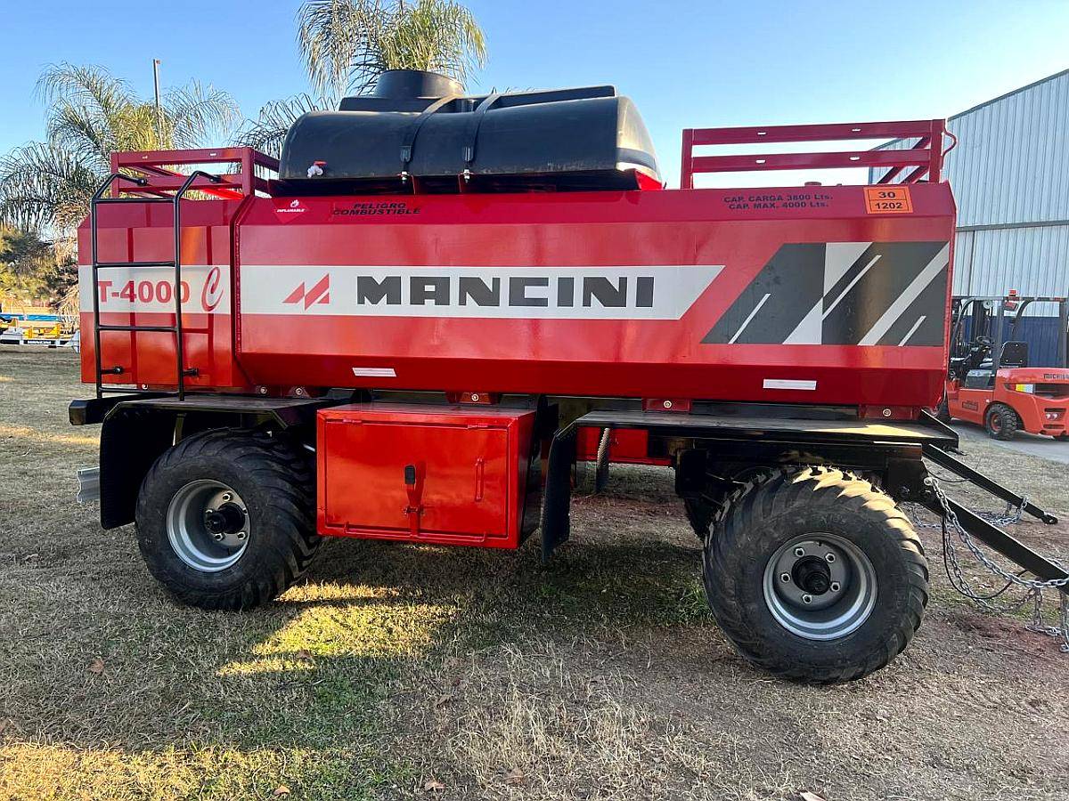 Acoplado Tanque Combinado 3000, 4000, 5000 Ltrs