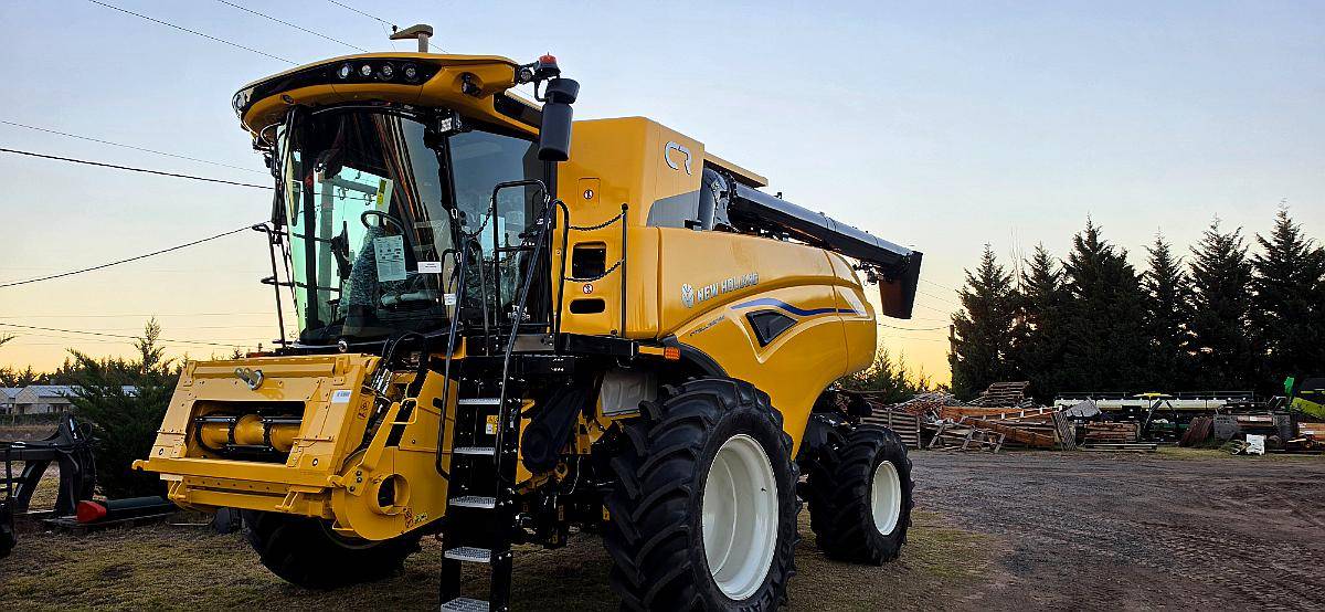 Nueva Cosechadora New Holland CR 7+