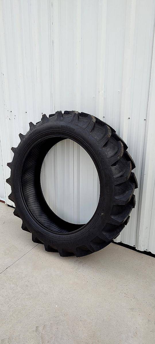 Neumático Pirelli 12.4-36 R1