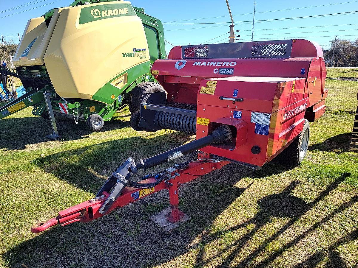 Enfardadora Mainero 5730 .