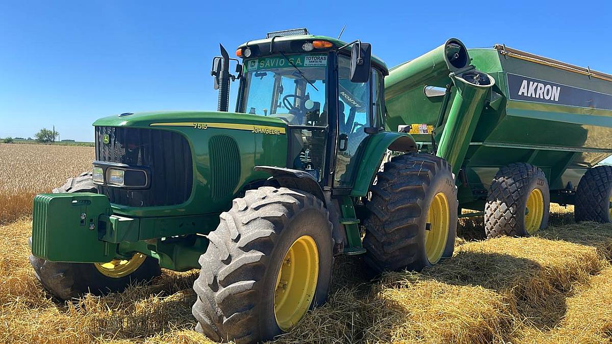 Tractor John Deere 7515