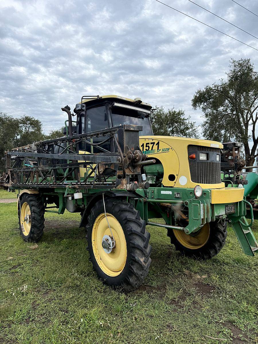 Caiman SP 3228 año 2011