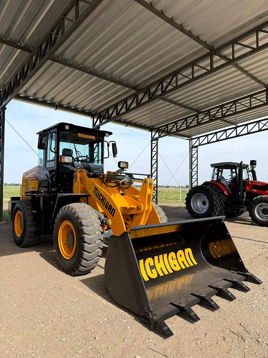 Pala Forrajera R45iv+ Michigan