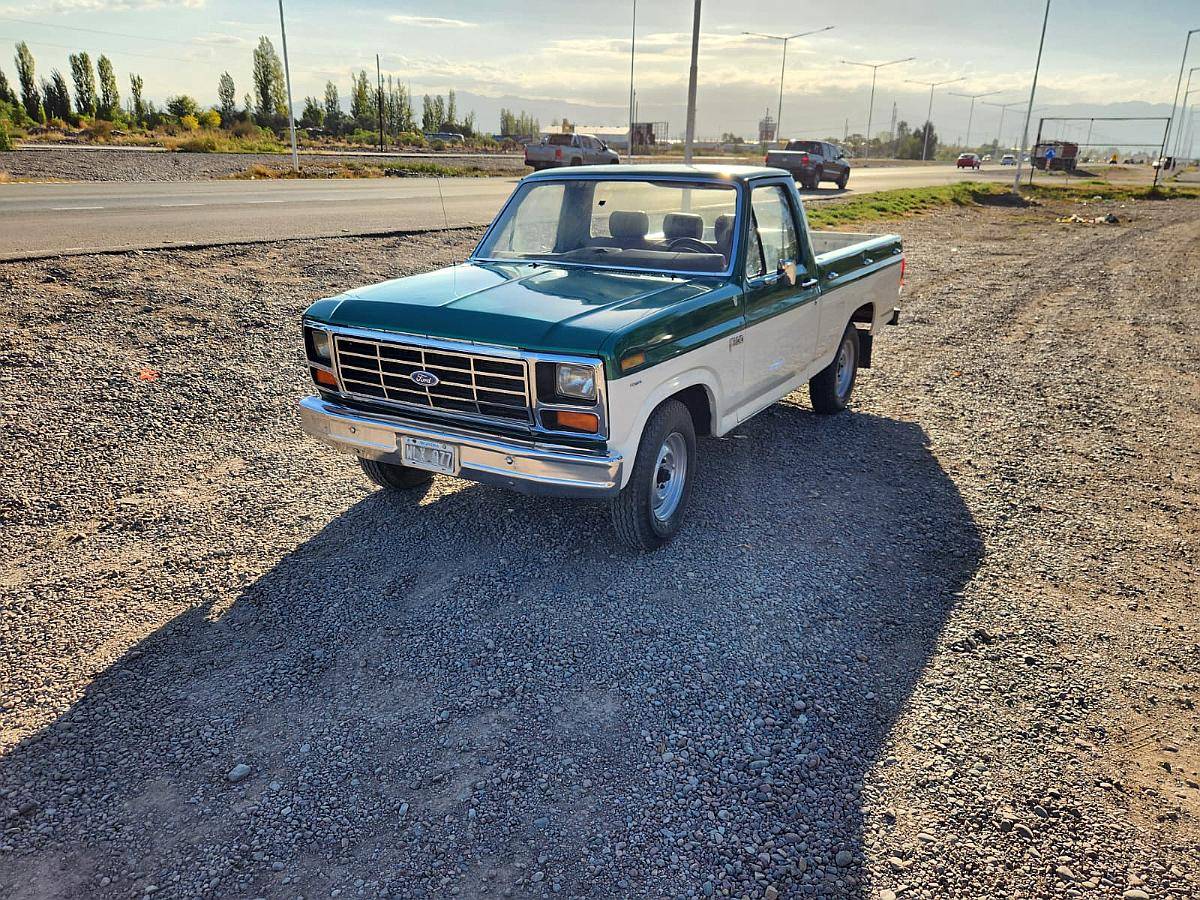 Camioneta Ford F100 Cabina Simple Modelo 86 Motor Perkins