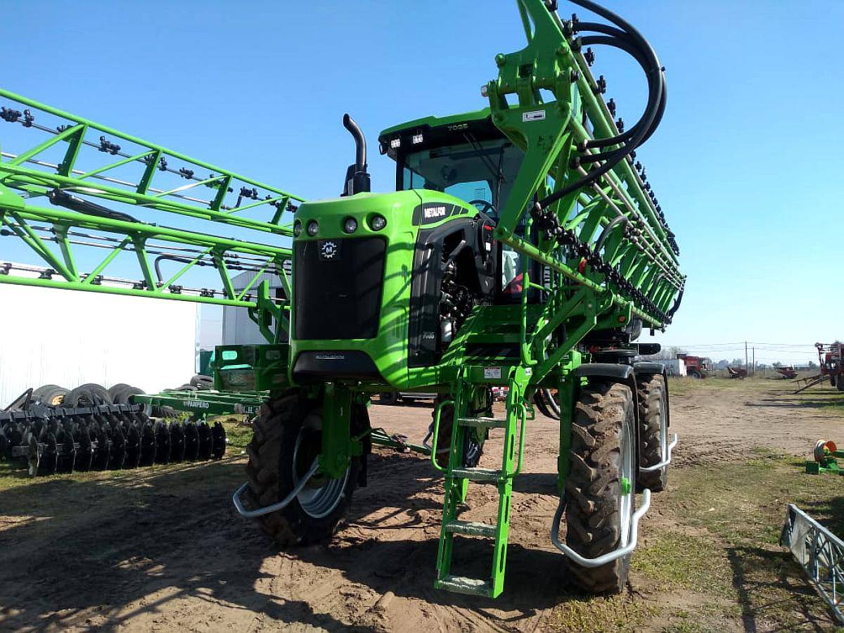Pulverizadora Metalfor 7035 Disponible