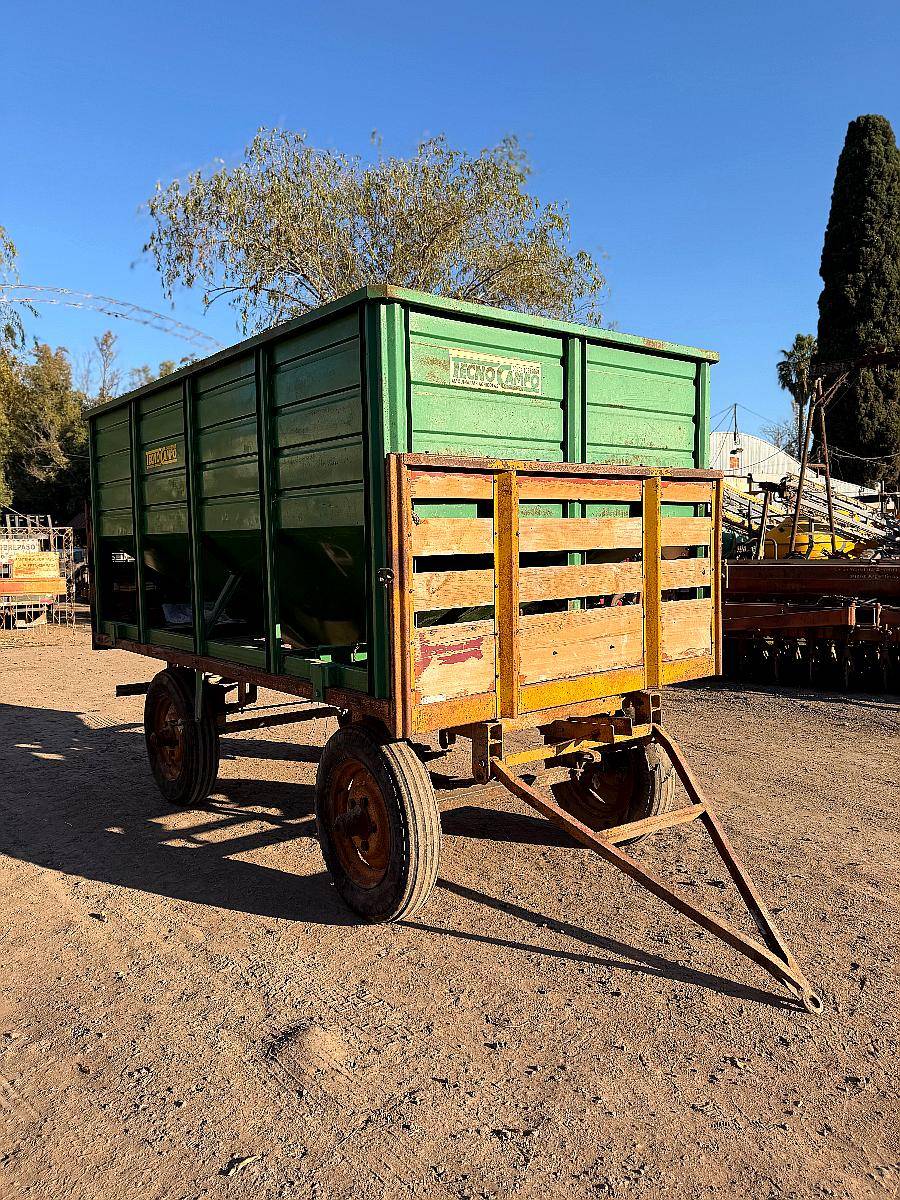 Tolva Semillera Tecno Campo de 7/8 TT