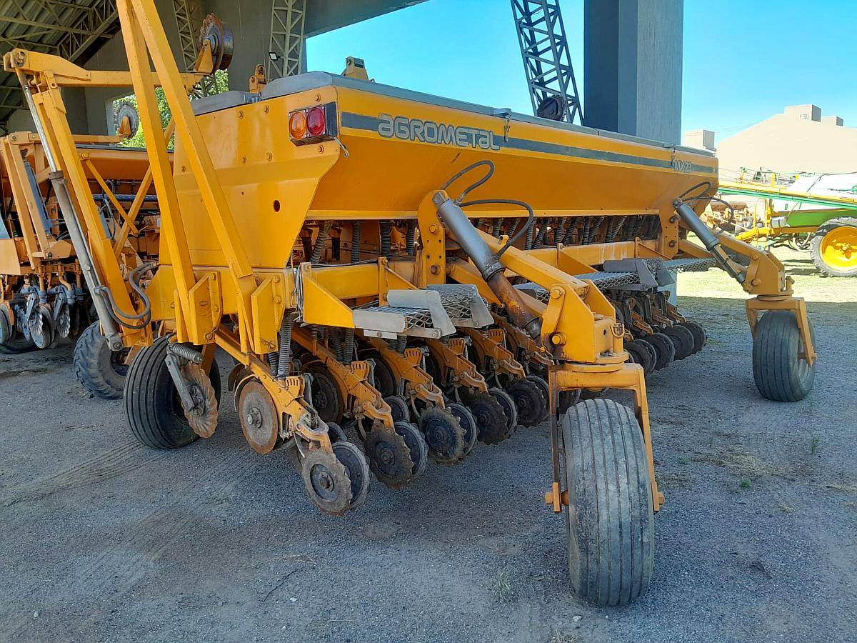 Sembradora Agrometal MX 23 a 21 Máxima Autonomía, Monitor