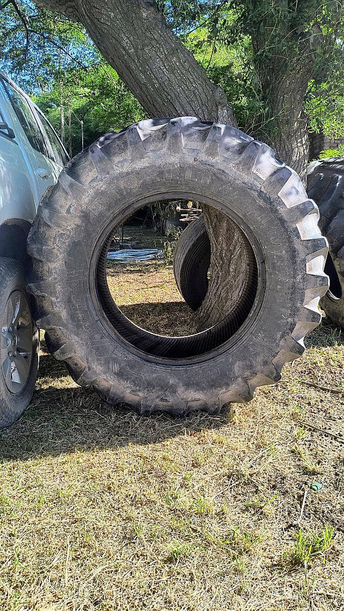 Cubiertas de Tractor 16.9-28