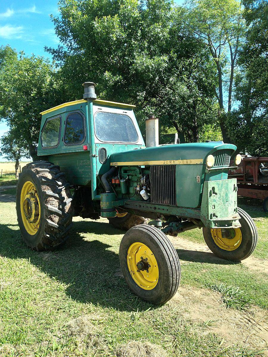 Tractor John Deere 3420