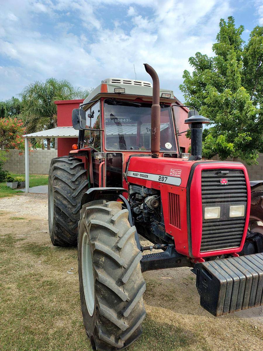 Massey Ferguson 297 4X4 con Gomas Nuevas y Aire.