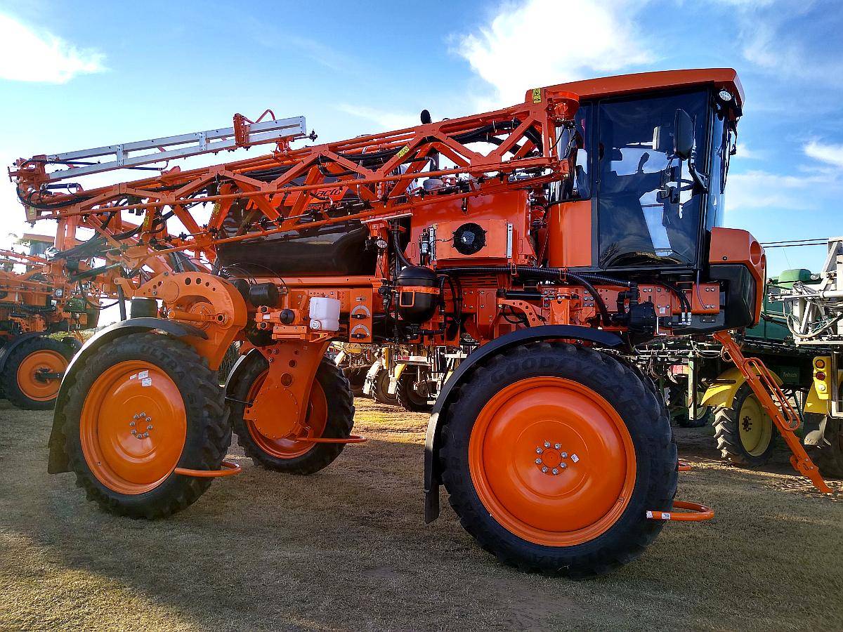 Pulverizadora Jacto Uniport 3000 R46 Equipada Full