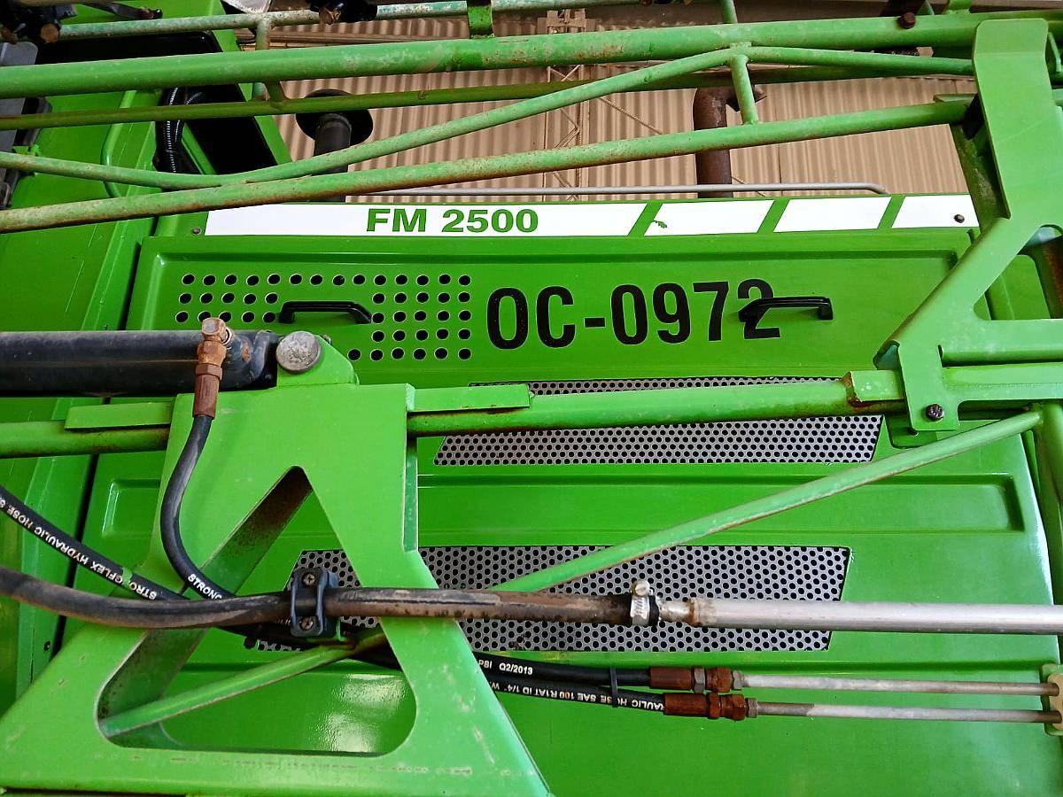 Pulverizadora Metalfor 2500 Usada