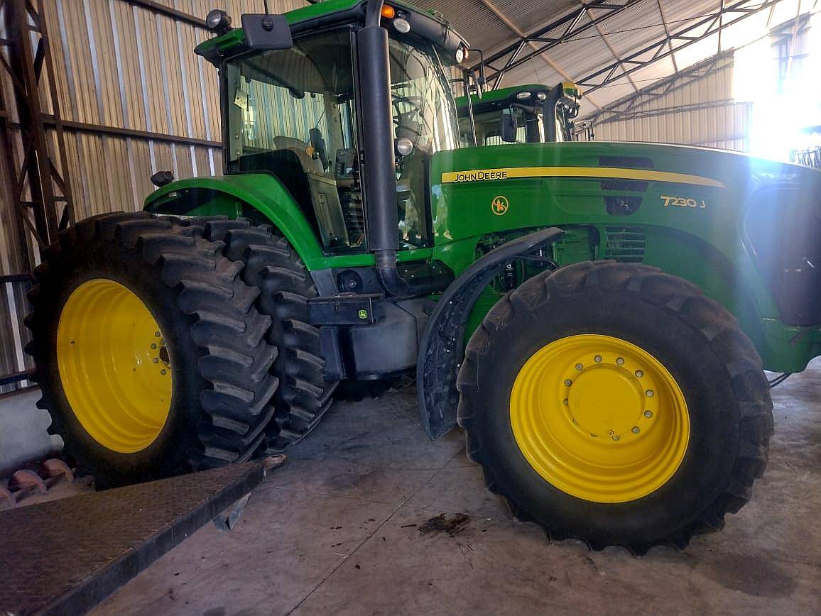 John Deere 7230j año 2017