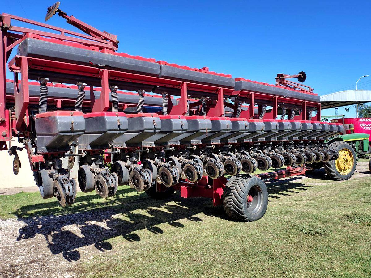 Sembradora Autotrailer MLS de 16 a 52 con Fert Lateral