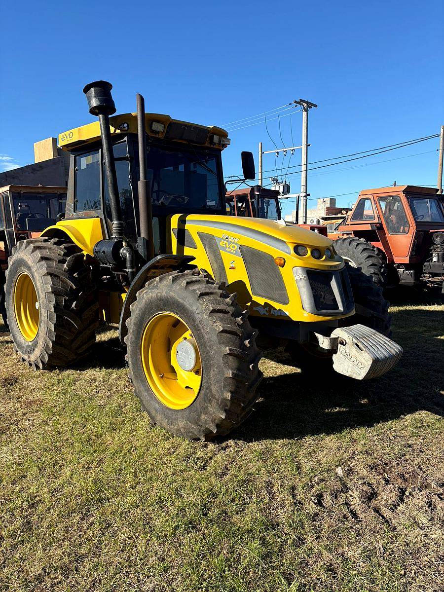 Pauny 250 24.5x32. 2015. 8000hs