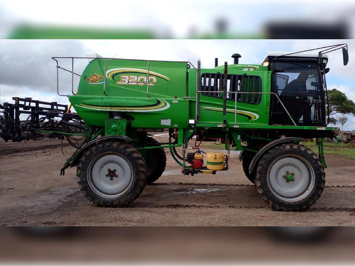 Pulverizadora Metalfor Multiple 3200 - año 2004